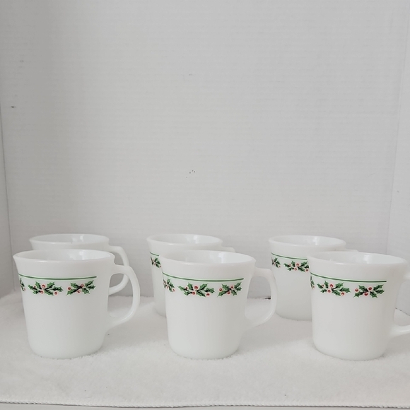 Corning Vintage Holiday Holly Days White Red Coffee Tea Milk Glass Mugs Set of 6 - Picture 1 of 11